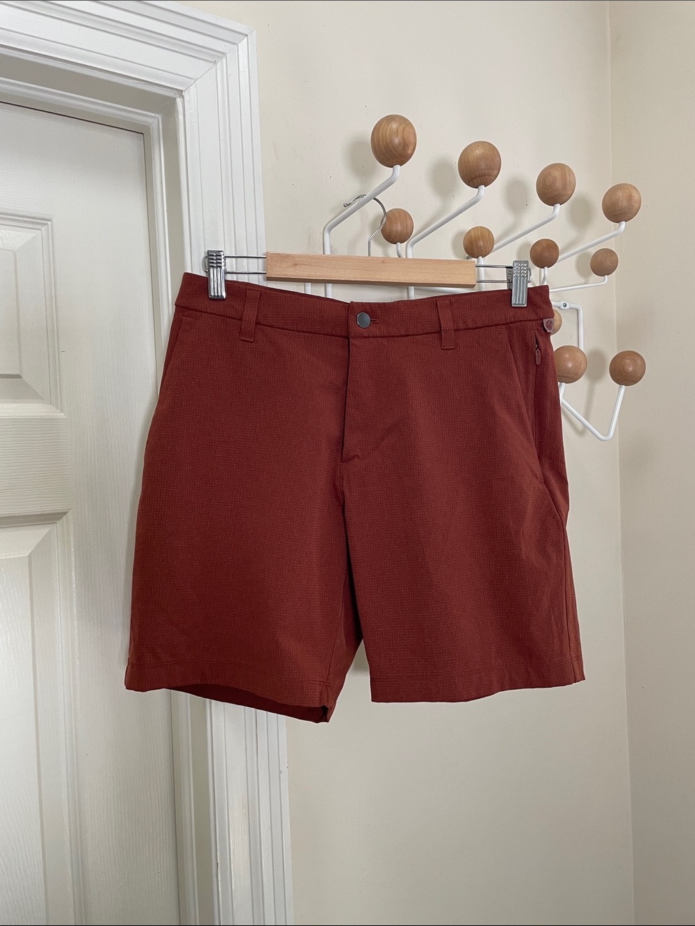 Lululemon - Classic Flat Front Athletic Shorts - Red - 30